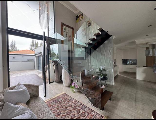 4 BEDROOM HOUSE FOR SALE IN MIDSTREAM RIDGE